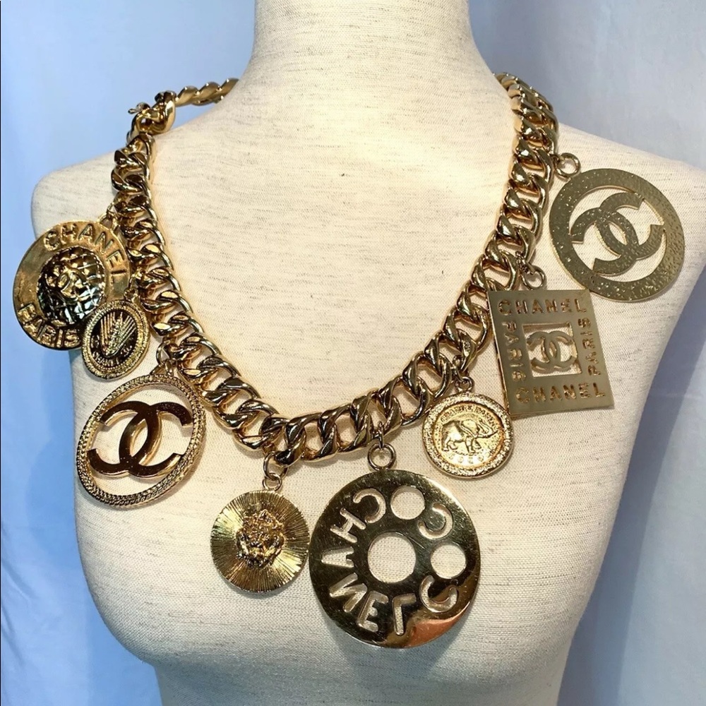 Meet your Posher, Mischa